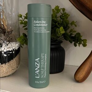 NWT! L'ANZA Scalp Therapy Balancing Conditioner